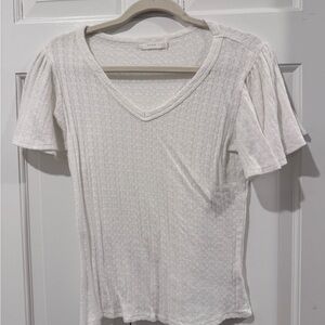 Lush White V-Neck Short Sleeve Knit Top Size Large